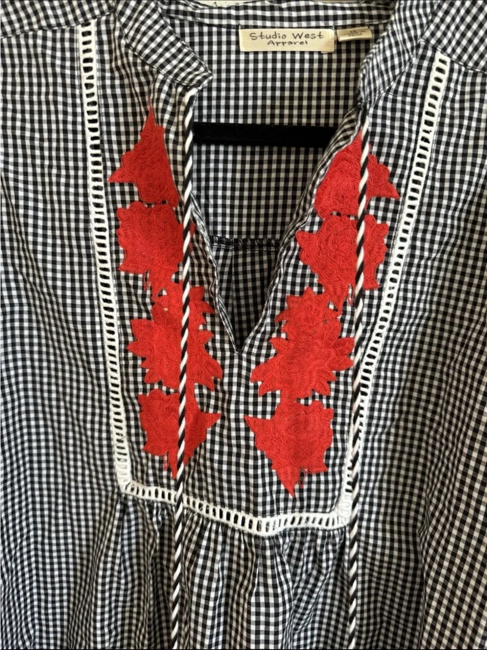 Studio West Apparel Gingham Red Embroidered Boho Long Flutter Sleeve Top M